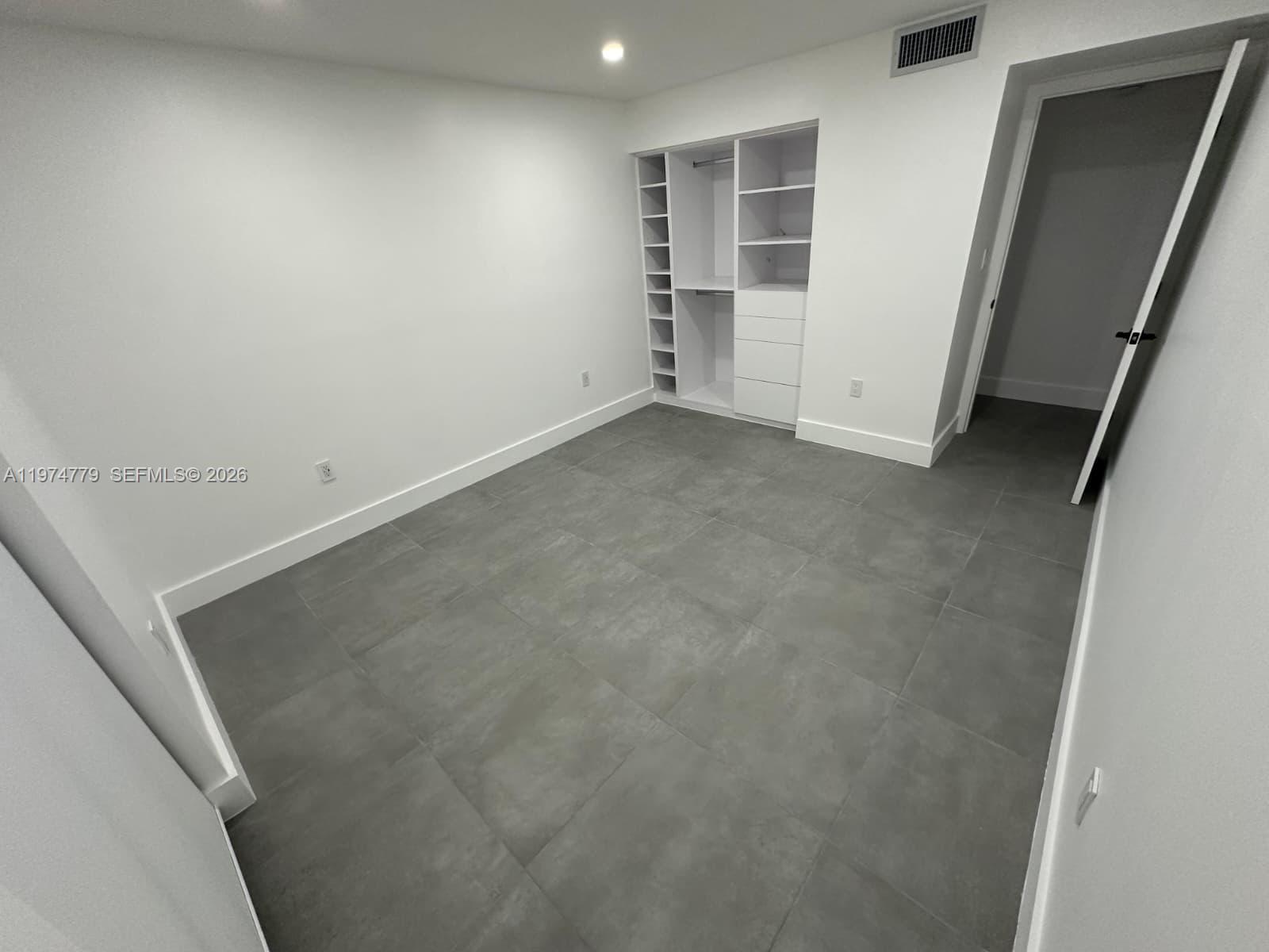 DORSET HOUSE CONDO - Residential