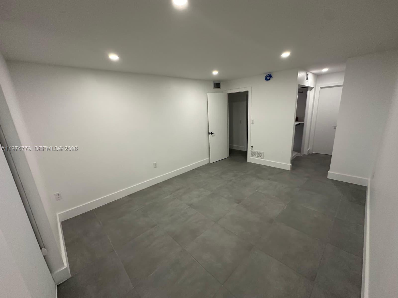 DORSET HOUSE CONDO - Residential