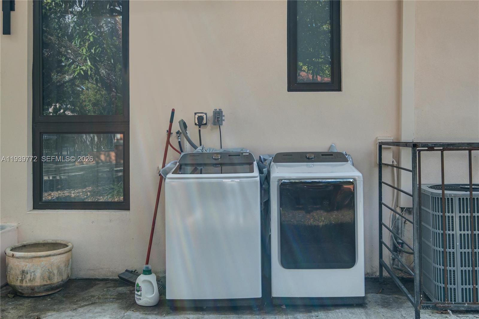 A.F. MERRITT - Residential