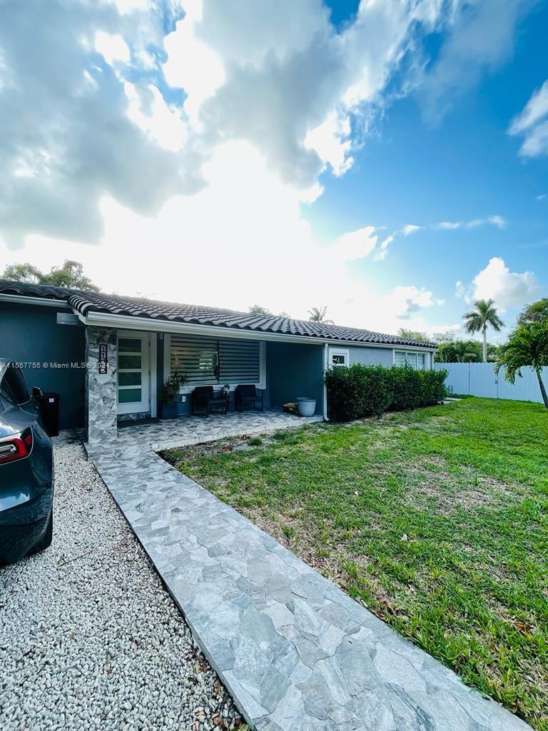 1125 Sw 8th Ave, Fort Lauderdale, Broward County, Florida - 4 Bedrooms  
4 Bathrooms - 