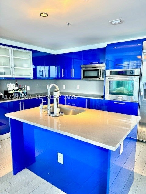 3101 Bayshore Dr 1208