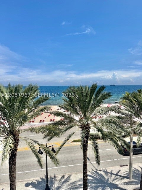 3101 Bayshore Dr