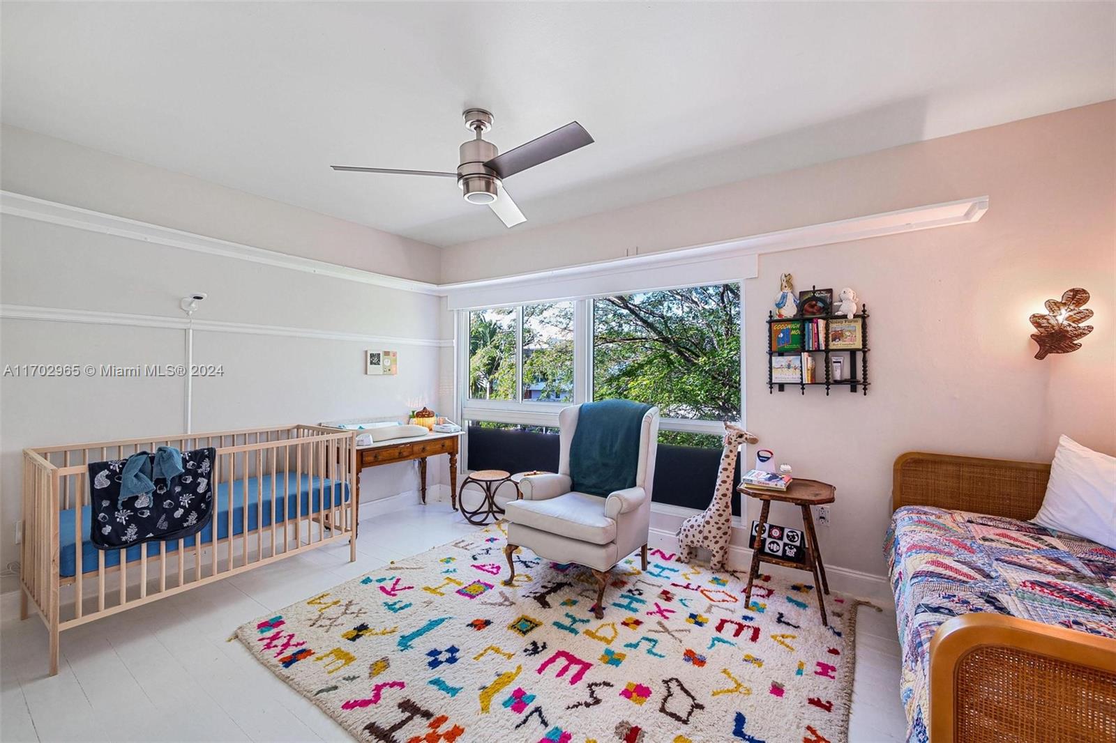 TROPICAL ISLE HOMES SUB 1 - Residential
