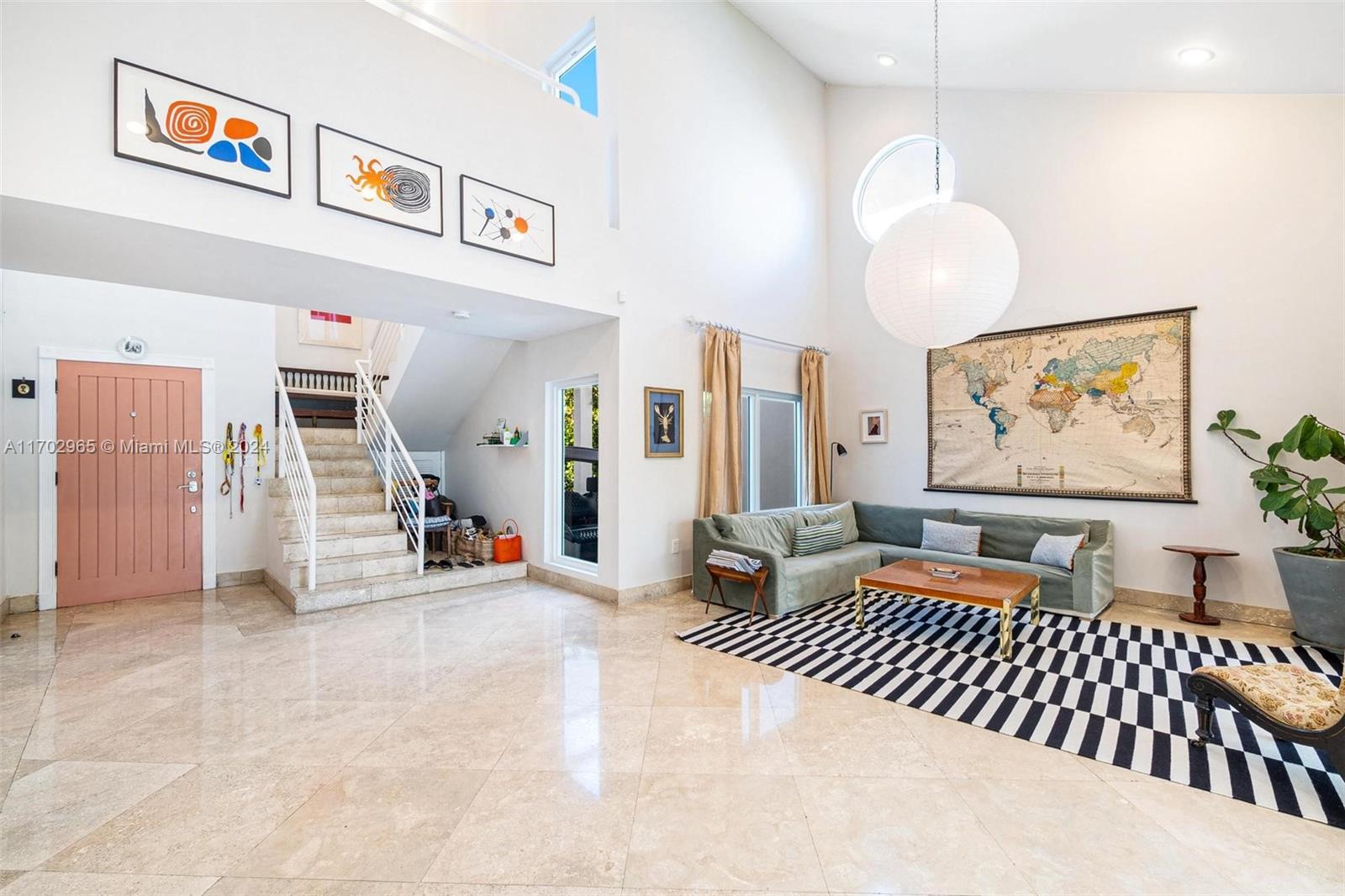 TROPICAL ISLE HOMES SUB 1 - Residential