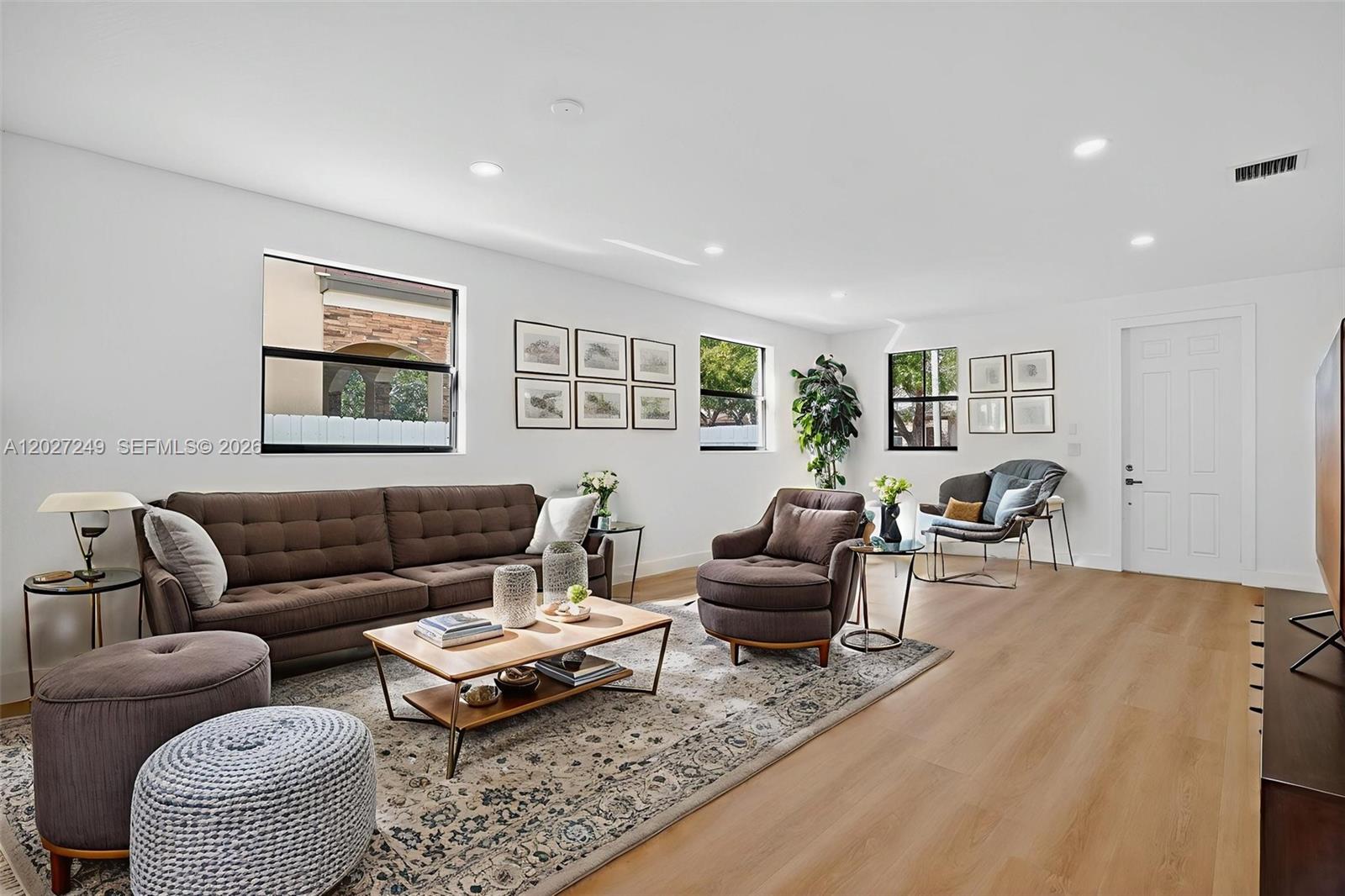 SILVER PALM EAST SEC TWO - Residential