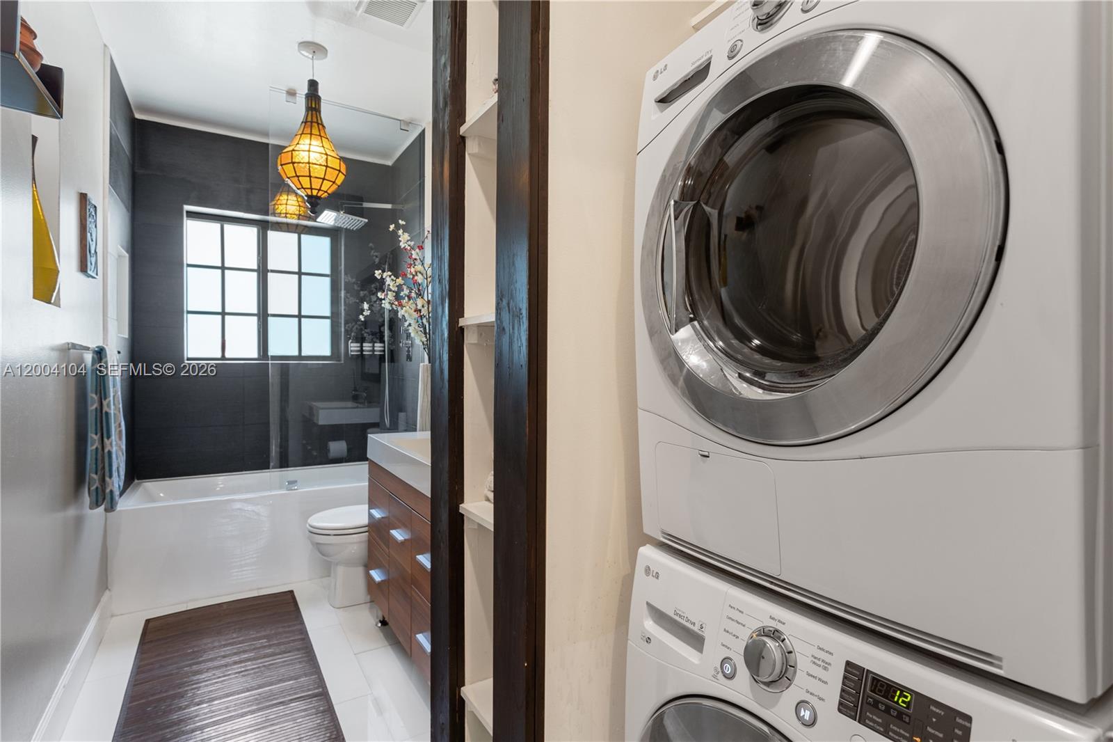THE CASA BELLA CONDO ON S - Residential Lease
