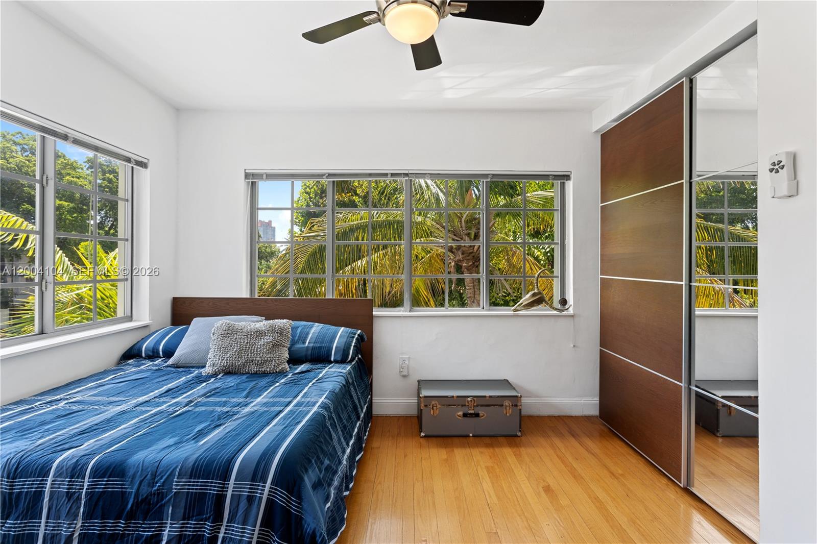 THE CASA BELLA CONDO ON S - Residential Lease