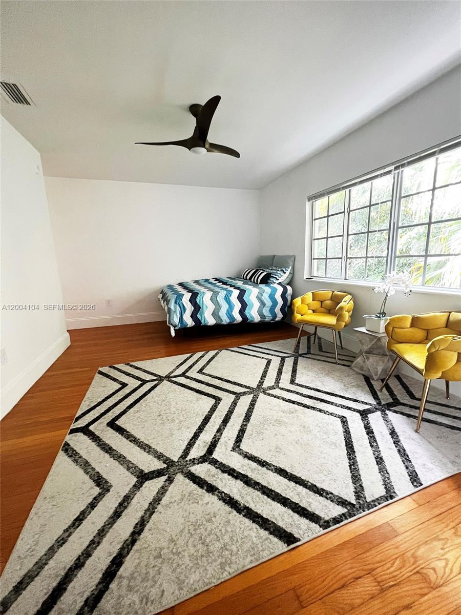 THE CASA BELLA CONDO ON S - Residential Lease