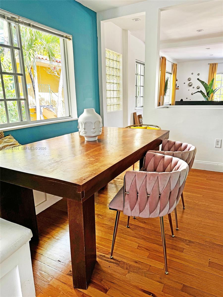 THE CASA BELLA CONDO ON S - Residential Lease