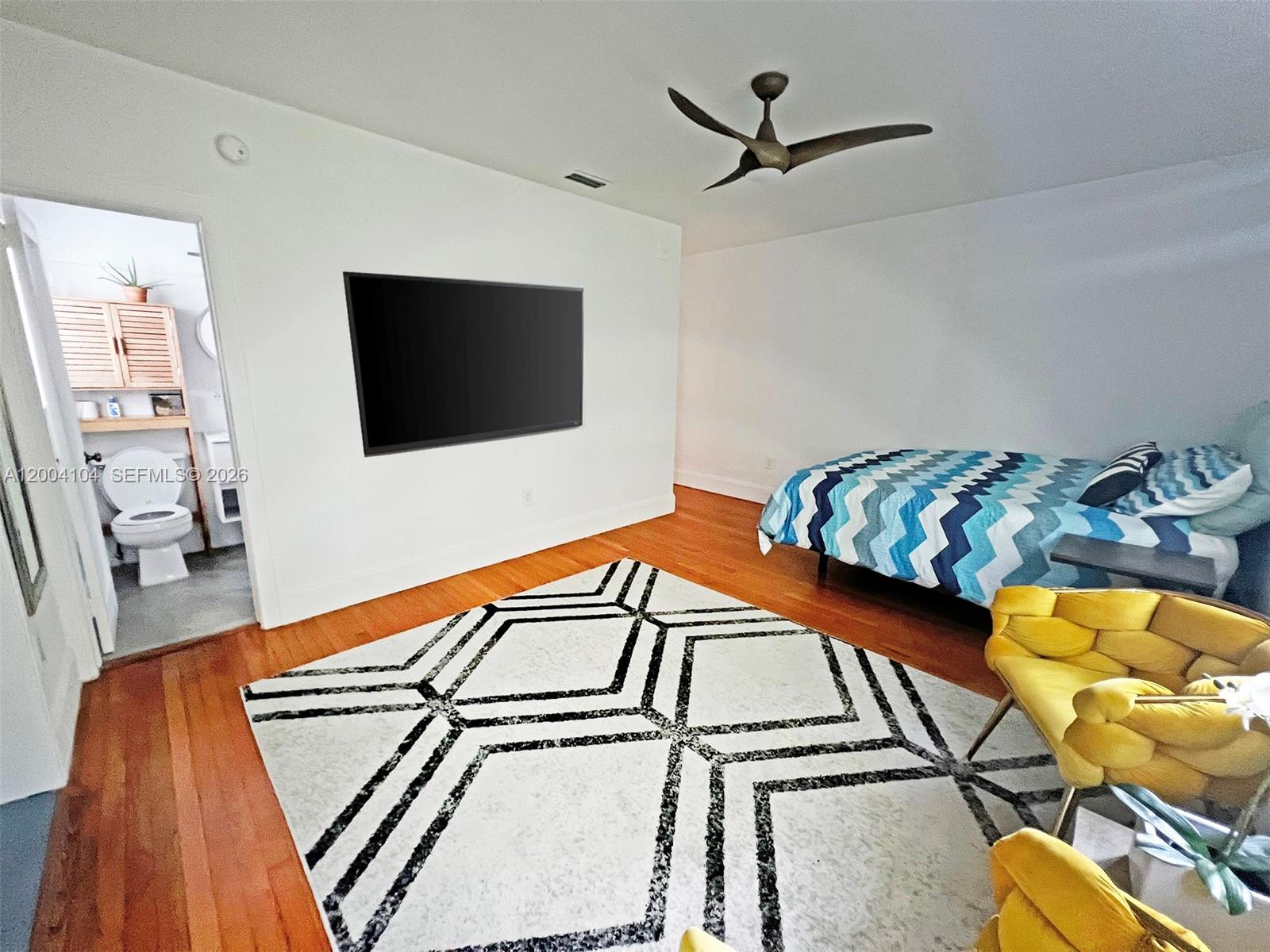 THE CASA BELLA CONDO ON S - Residential Lease