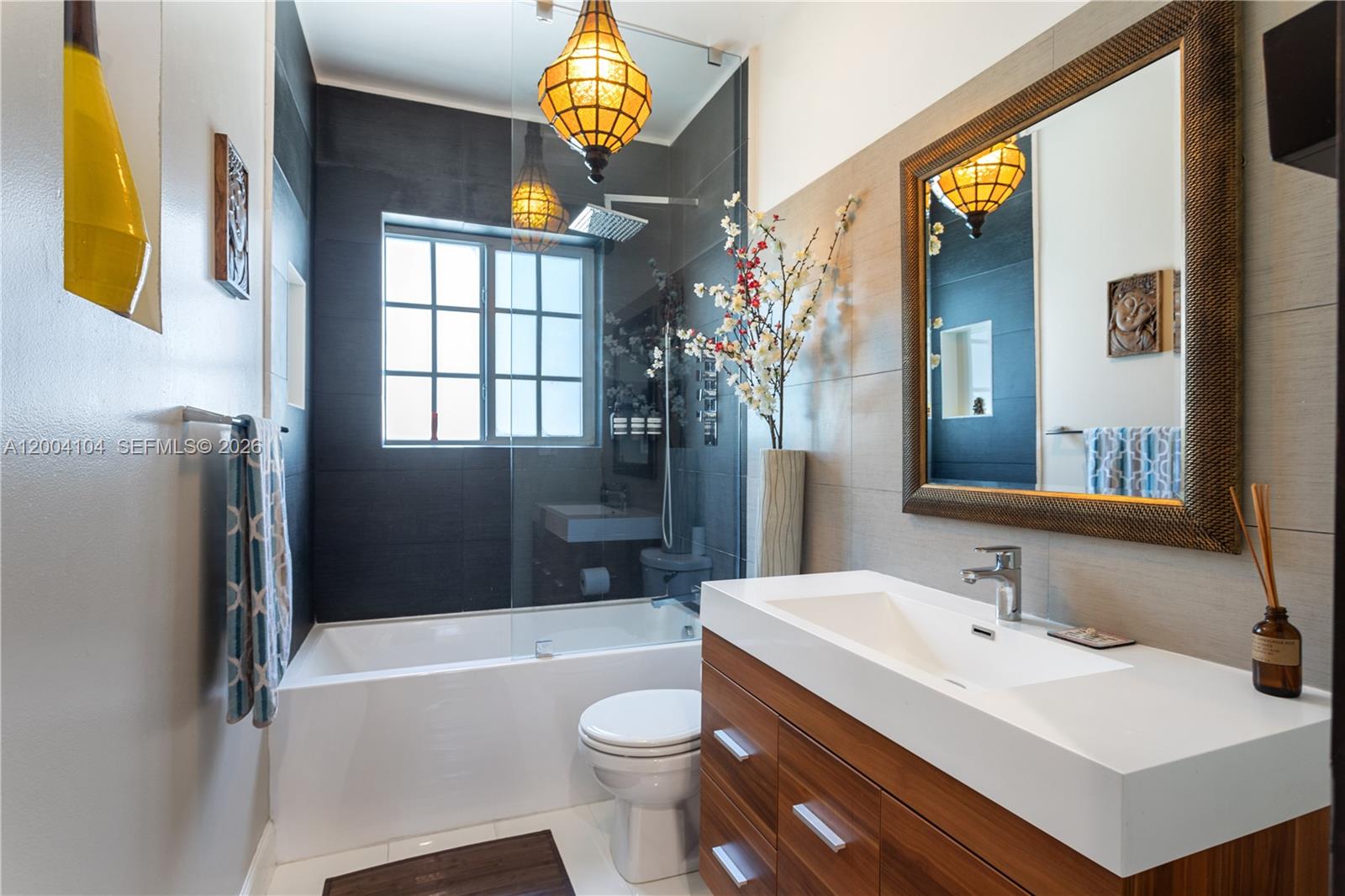 THE CASA BELLA CONDO ON S - Residential Lease