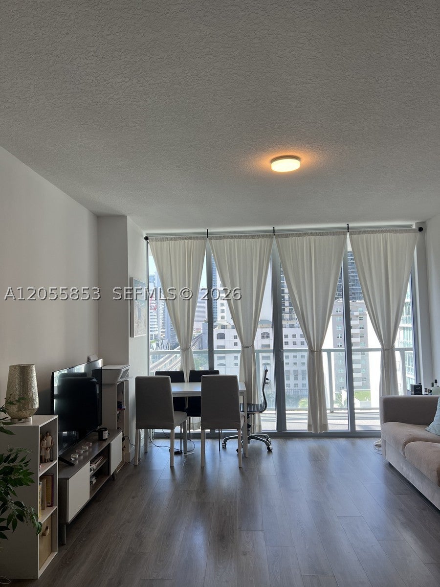 79 SW 12th St 1511-S