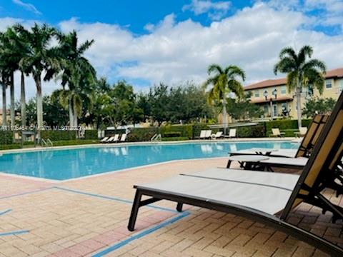 MEADOW PINES - Residential