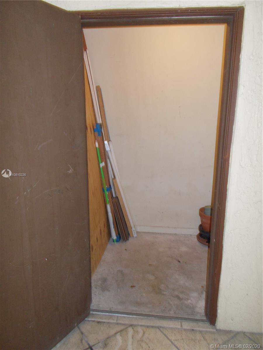 KENLAND BEND NORTH CONDO - Residential Lease