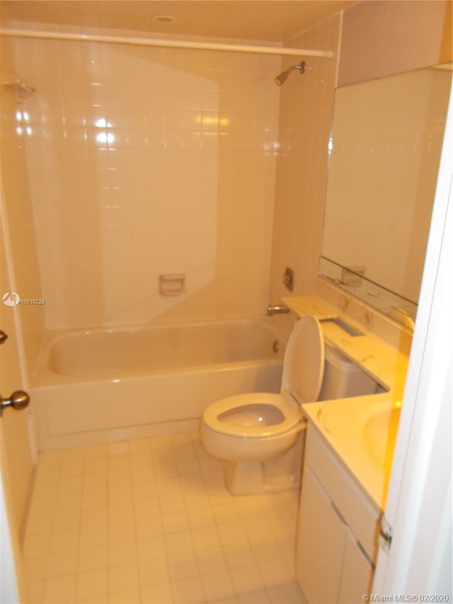 KENLAND BEND NORTH CONDO - Residential Lease