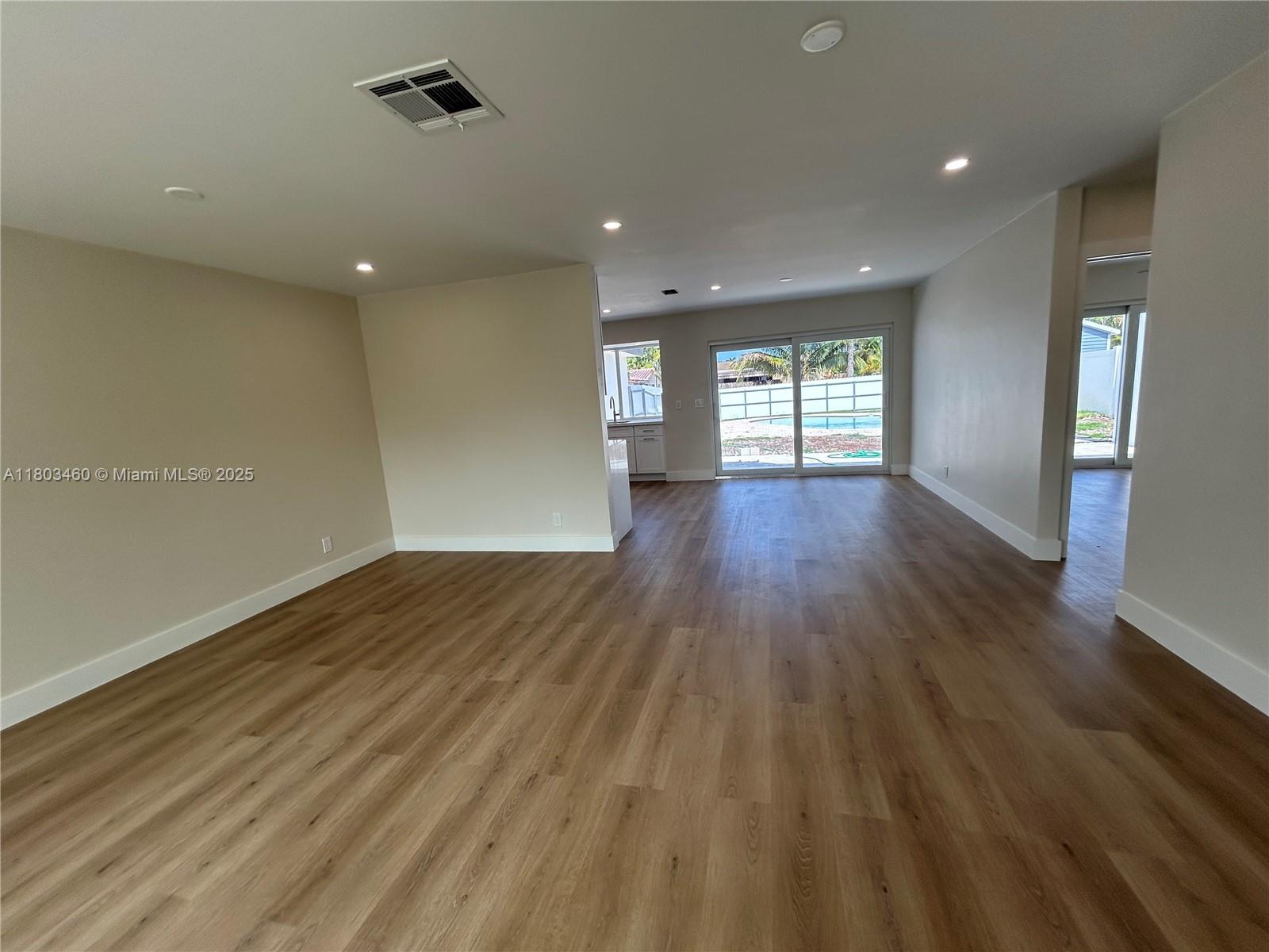 2021 N 53rd Ave