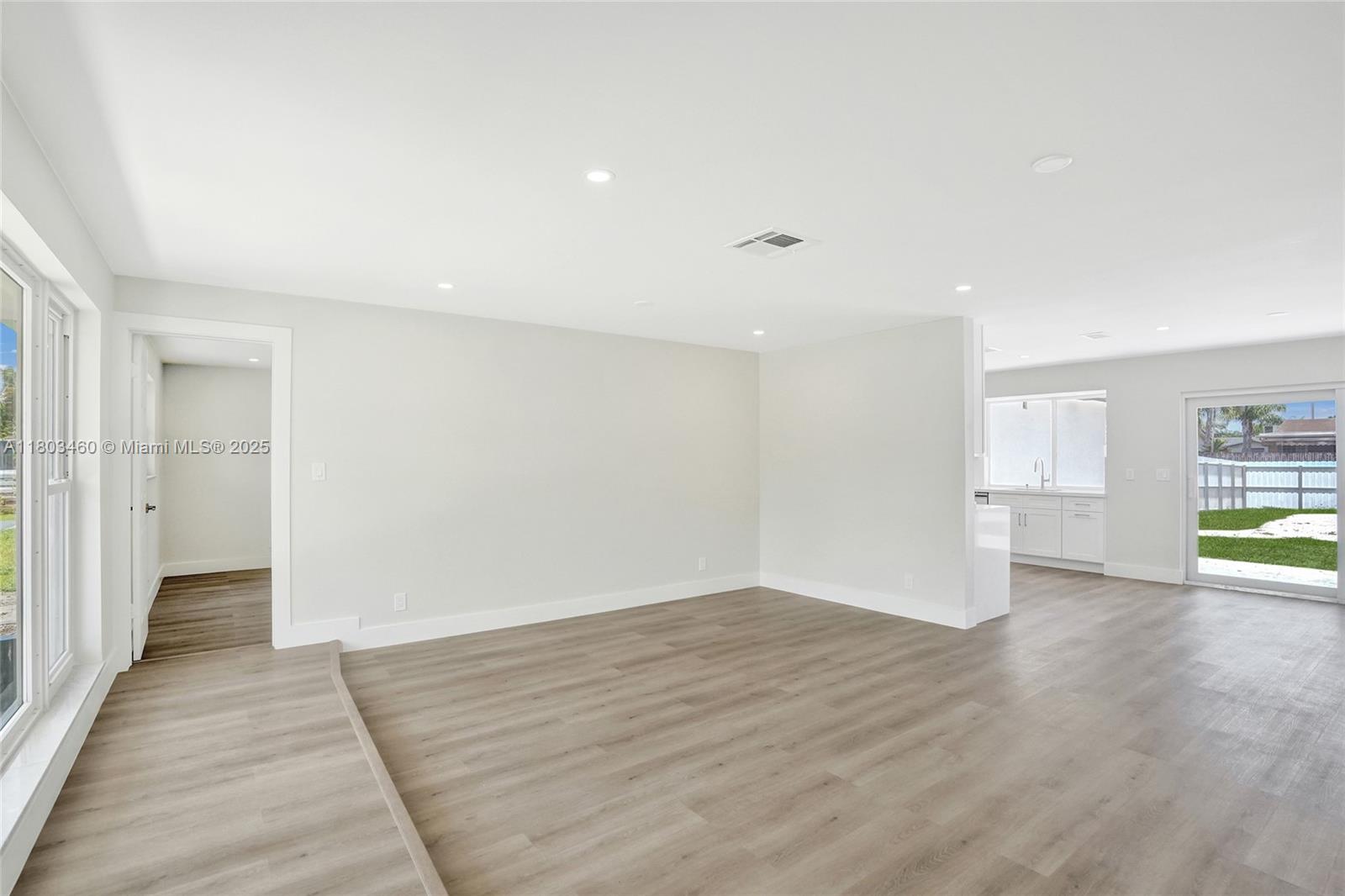 HOLLYWOOD HILLS AMEN PLAT - Residential