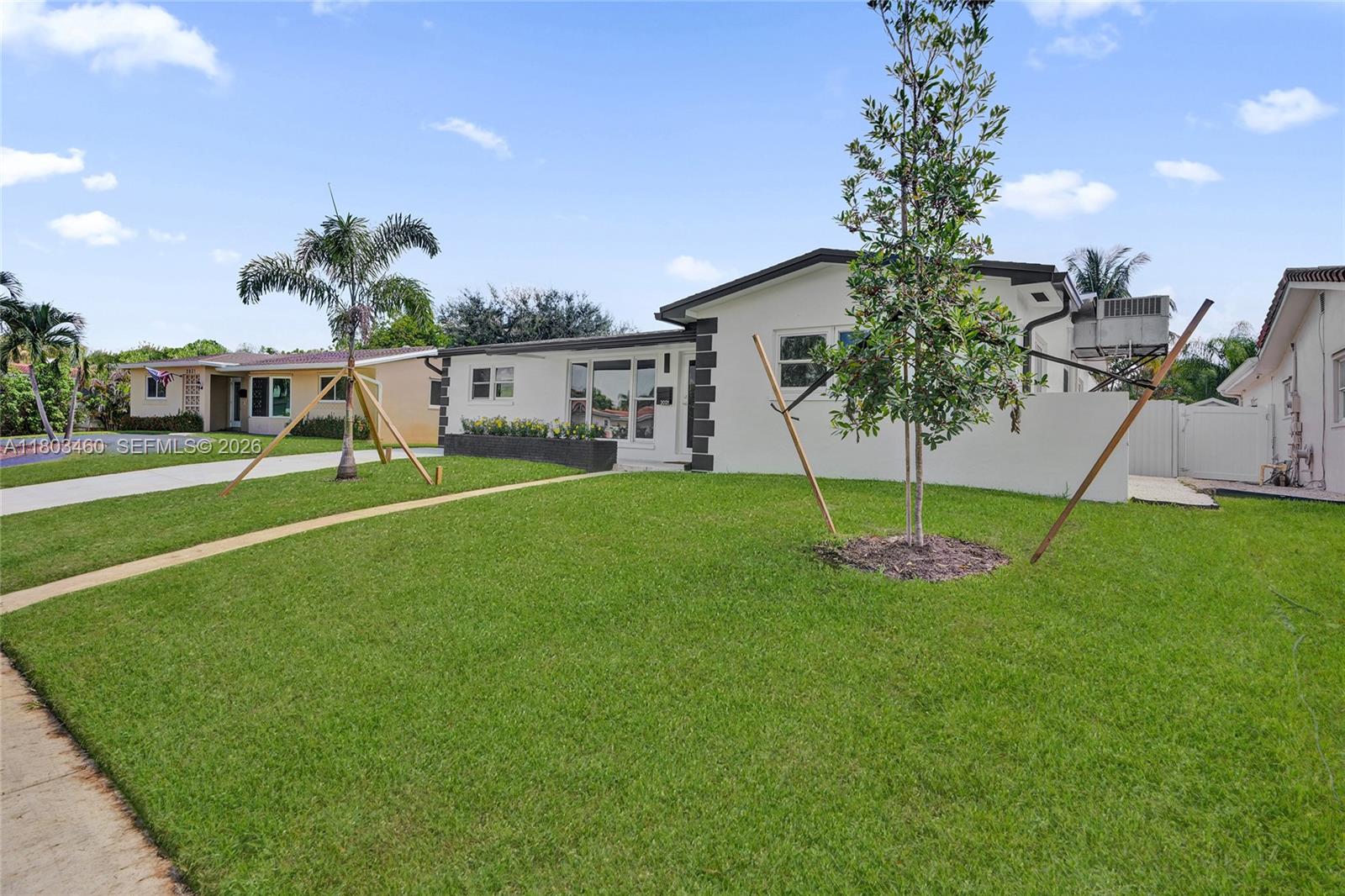 HOLLYWOOD HILLS AMEN PLAT - Residential