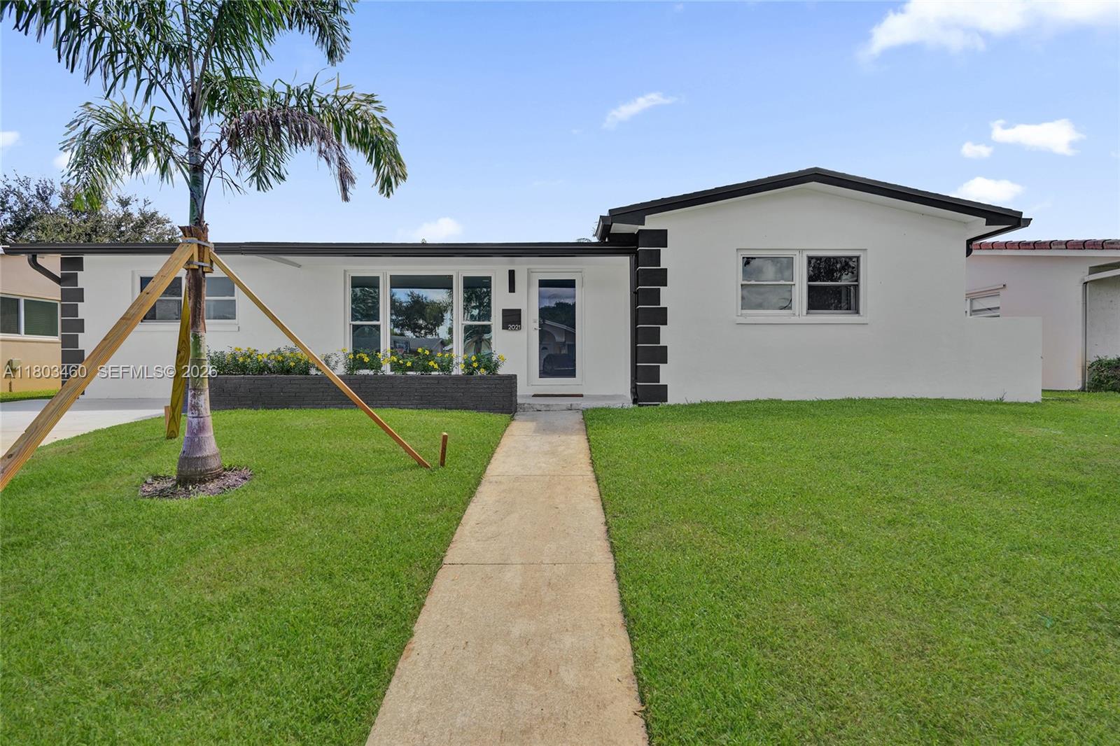 HOLLYWOOD HILLS AMEN PLAT - Residential