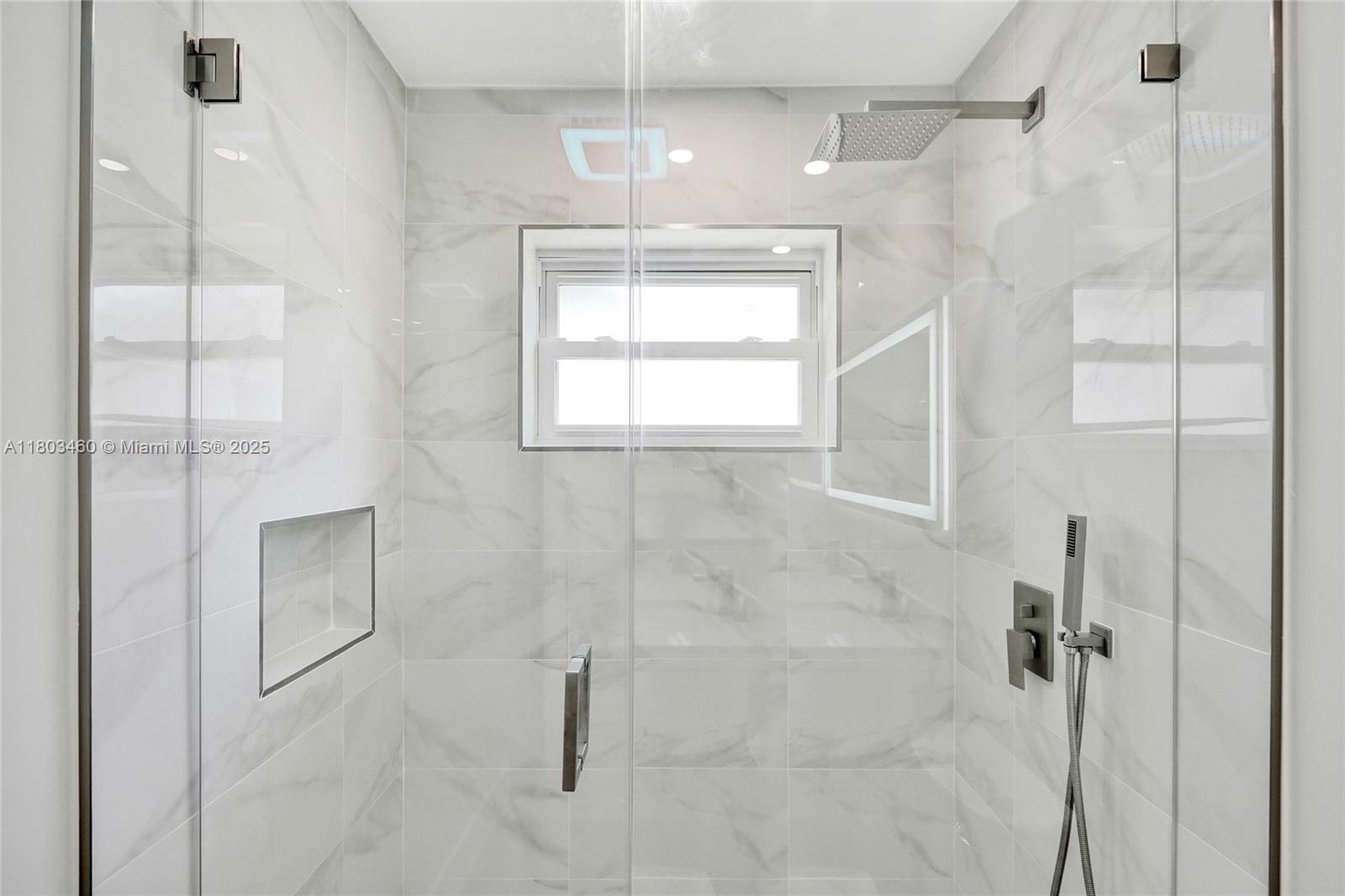 HOLLYWOOD HILLS AMEN PLAT - Residential