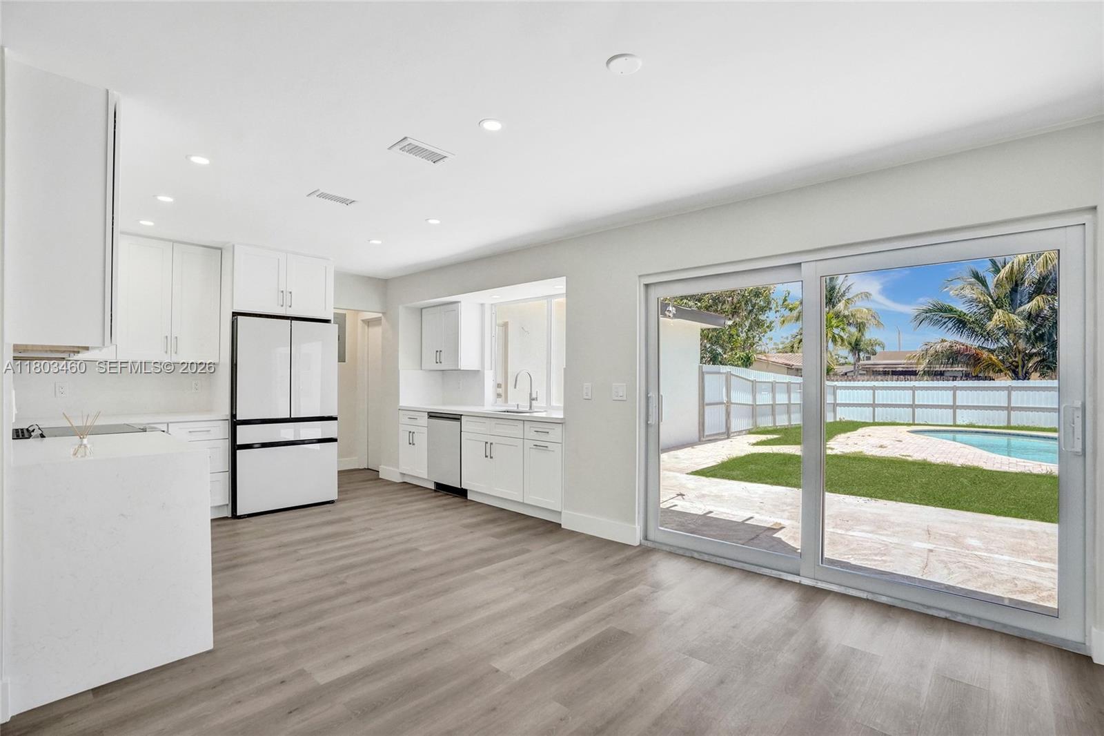 HOLLYWOOD HILLS AMEN PLAT - Residential