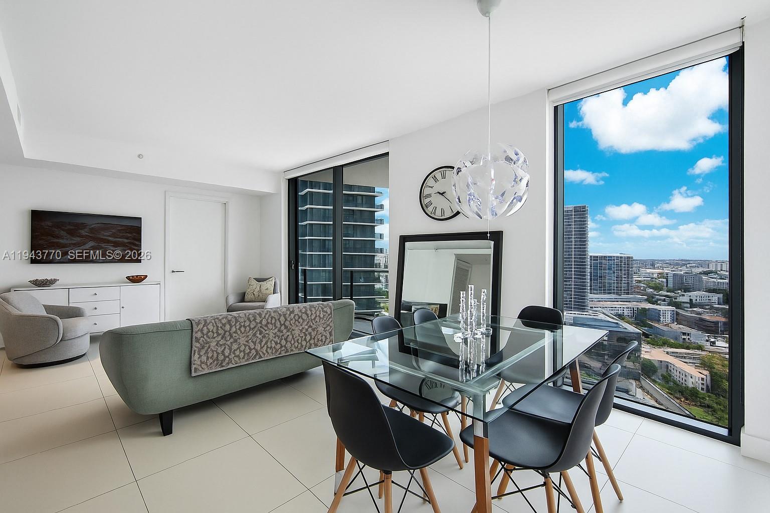 PARAISO BAYVIEWS CONDO - Residential