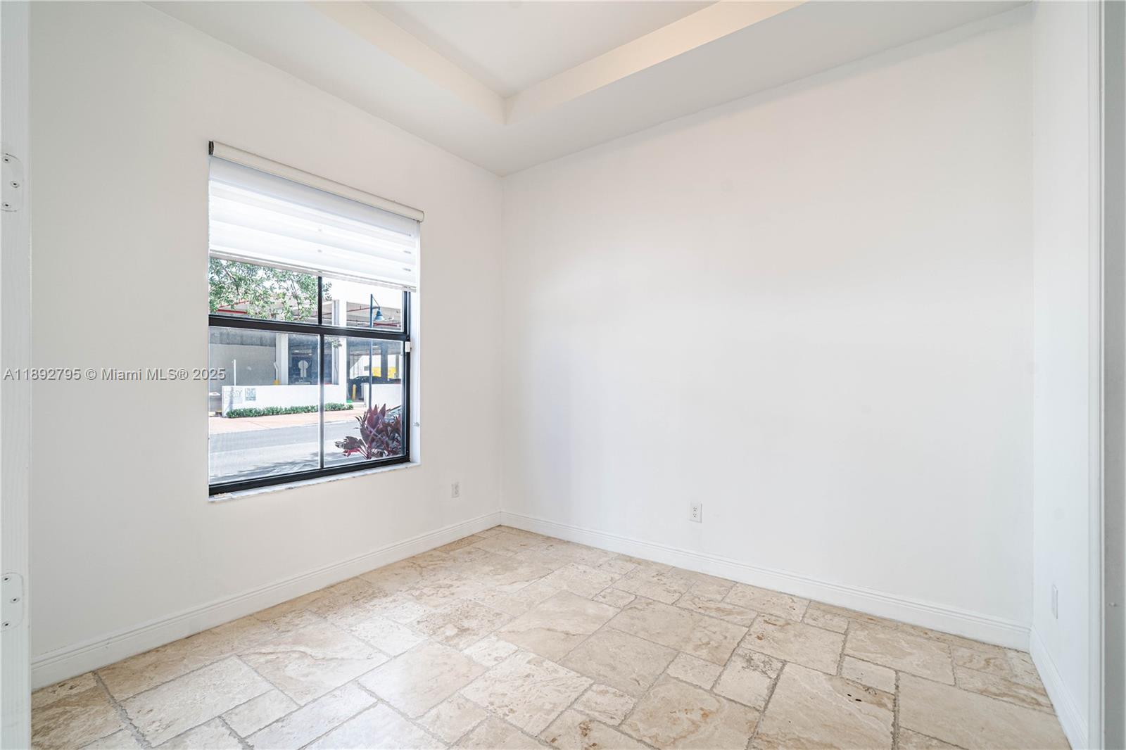 DOWNTOWN DORAL DUTCHER - Residential