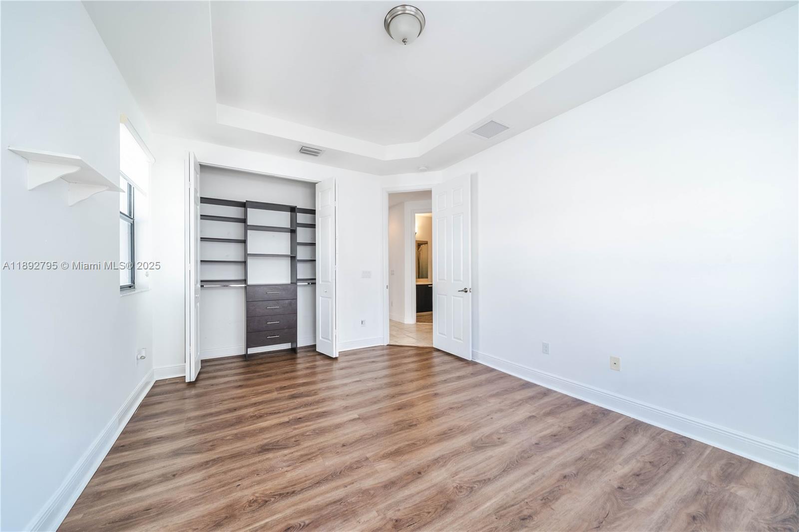 DOWNTOWN DORAL DUTCHER - Residential