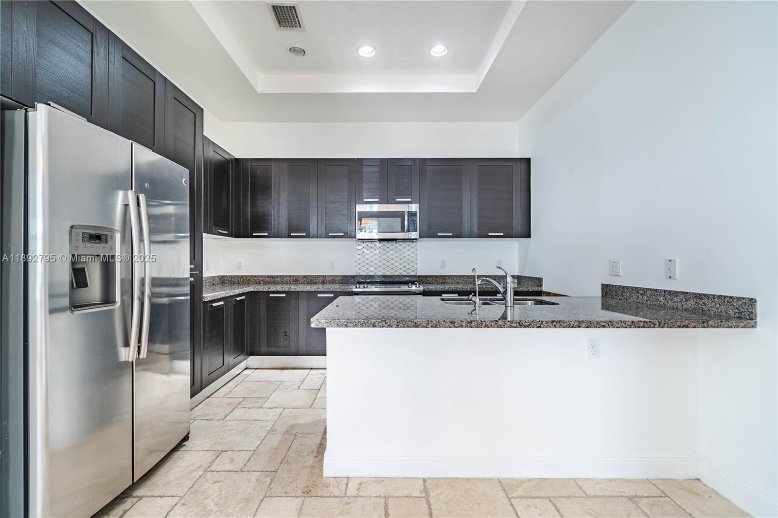 DOWNTOWN DORAL DUTCHER - Residential