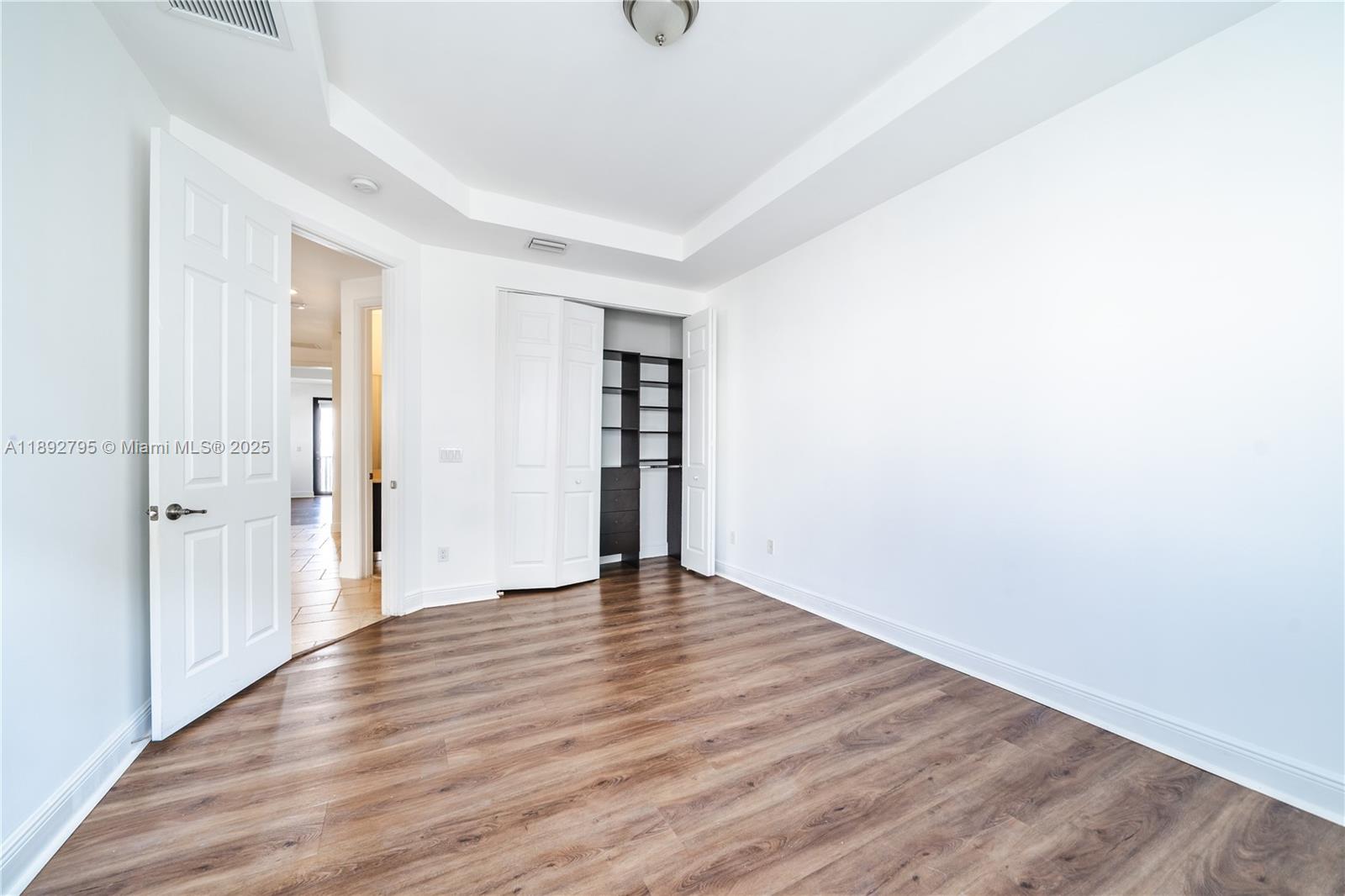 DOWNTOWN DORAL DUTCHER - Residential