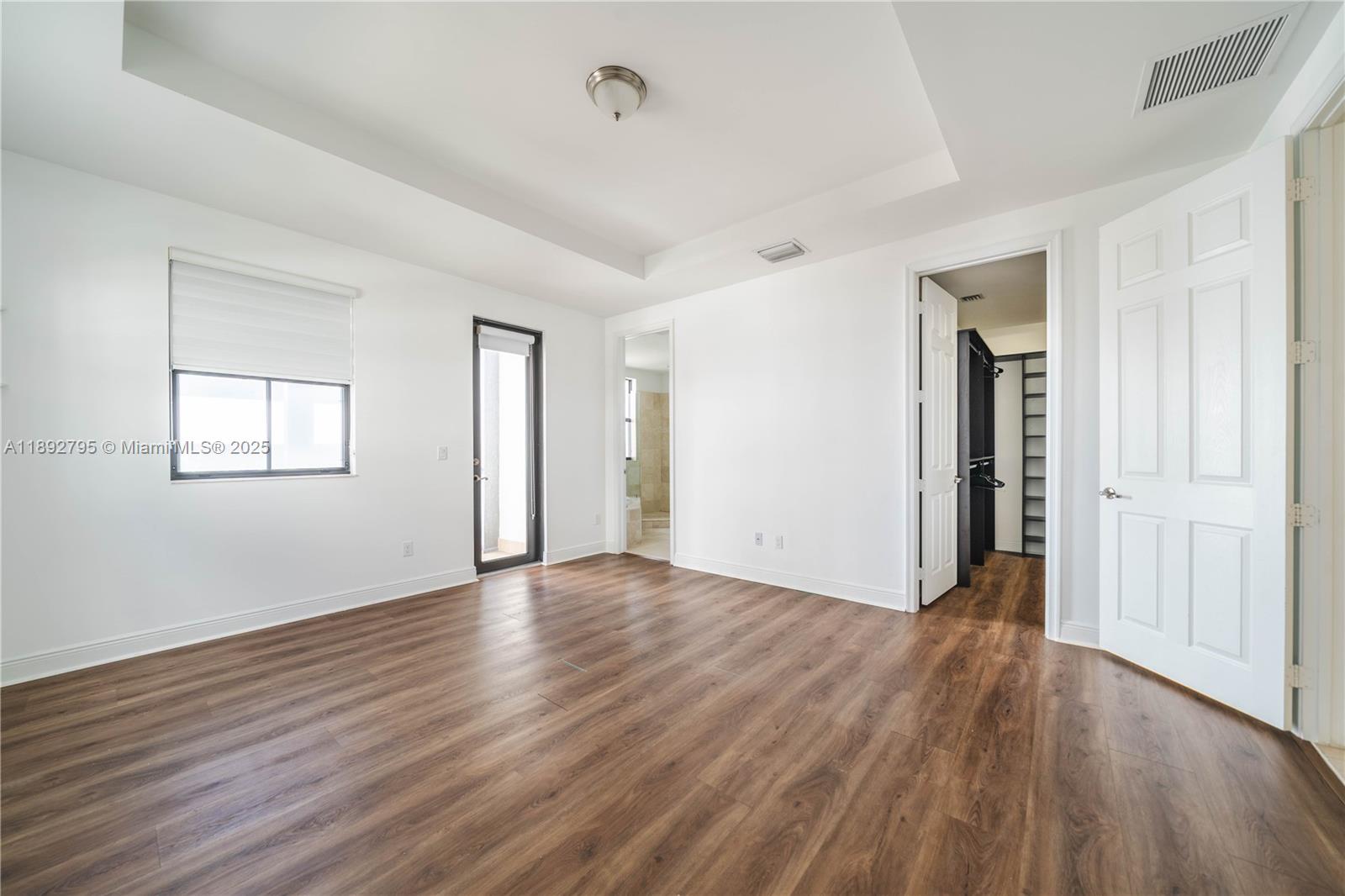DOWNTOWN DORAL DUTCHER - Residential