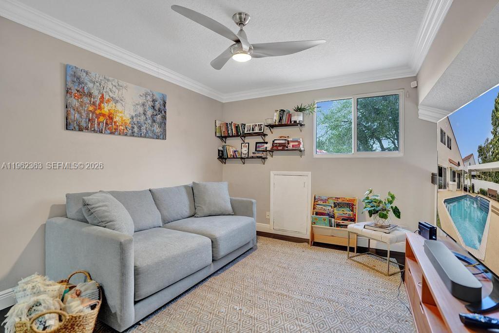 COUNTRYS POINT - Residential