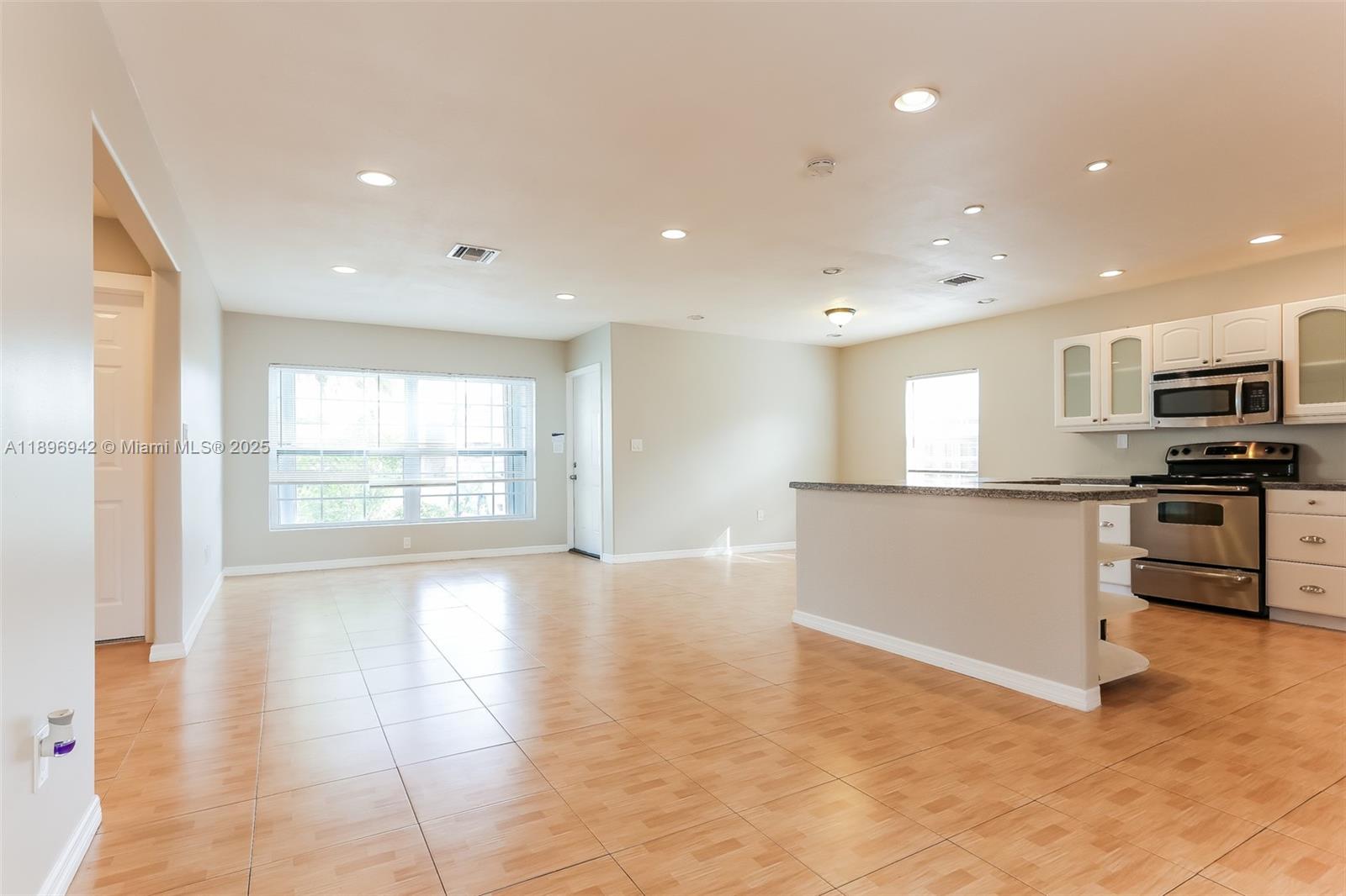 DRIFTWOOD ESTATES NO 10 - Residential Lease