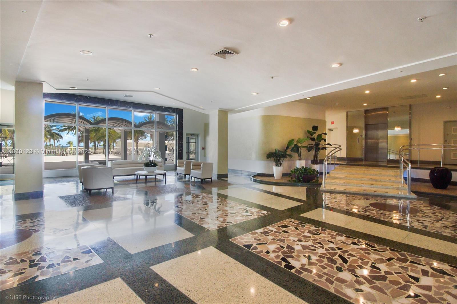 4925 Collins Ave 6G