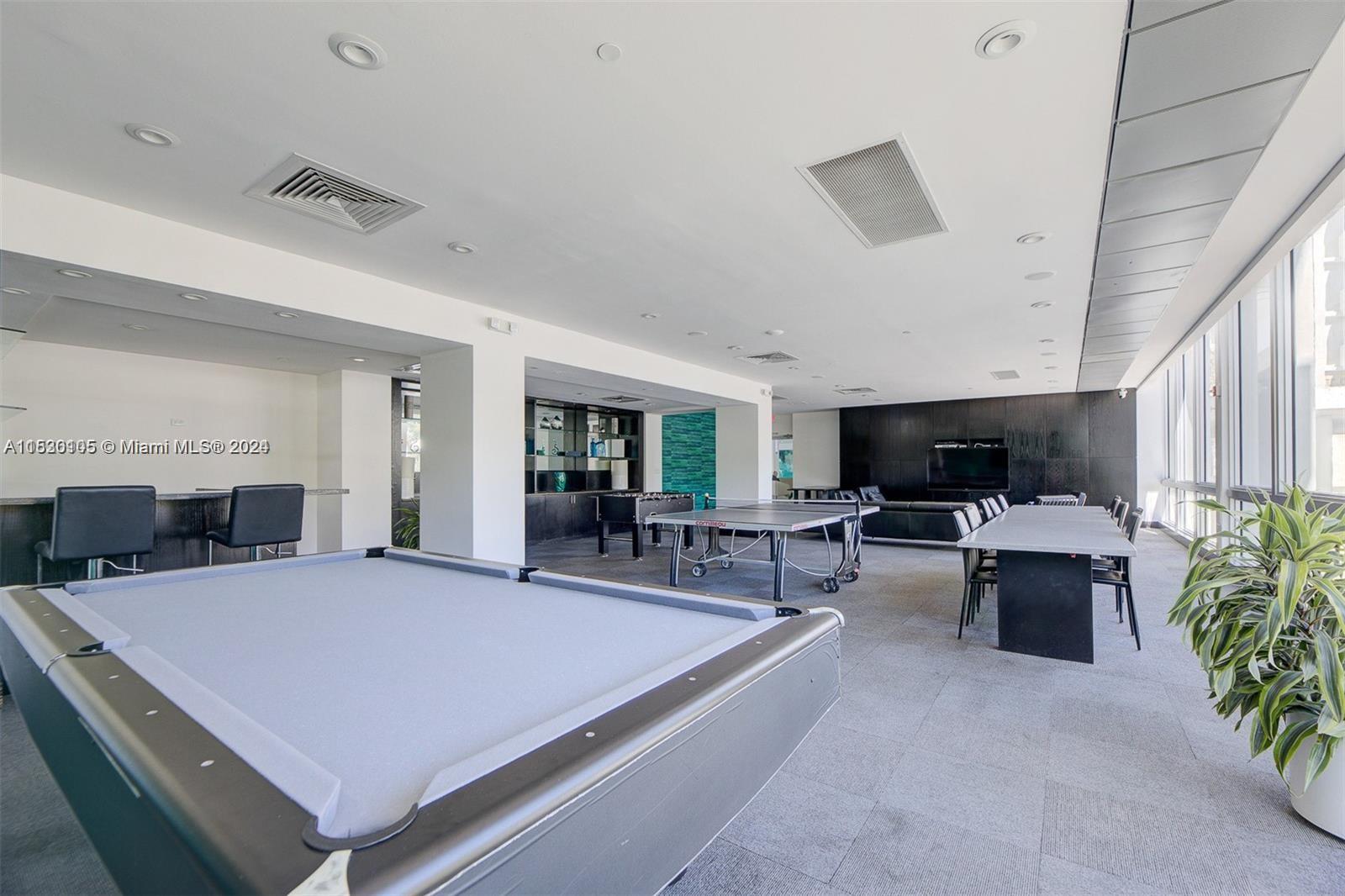 MIRADOR 1200 CONDO - Residential