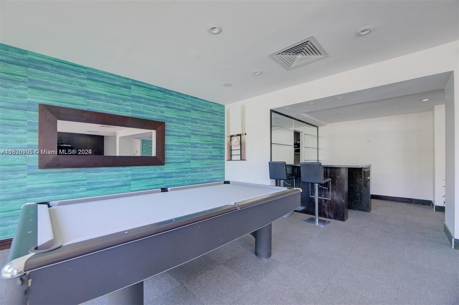 MIRADOR 1200 CONDO - Residential