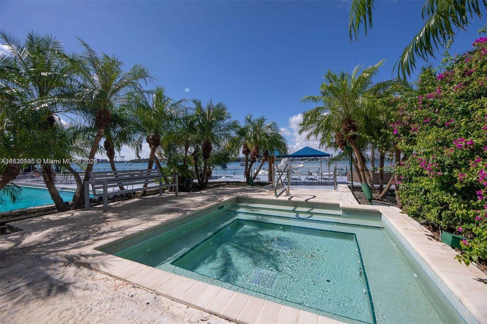 MIRADOR 1200 CONDO - Residential