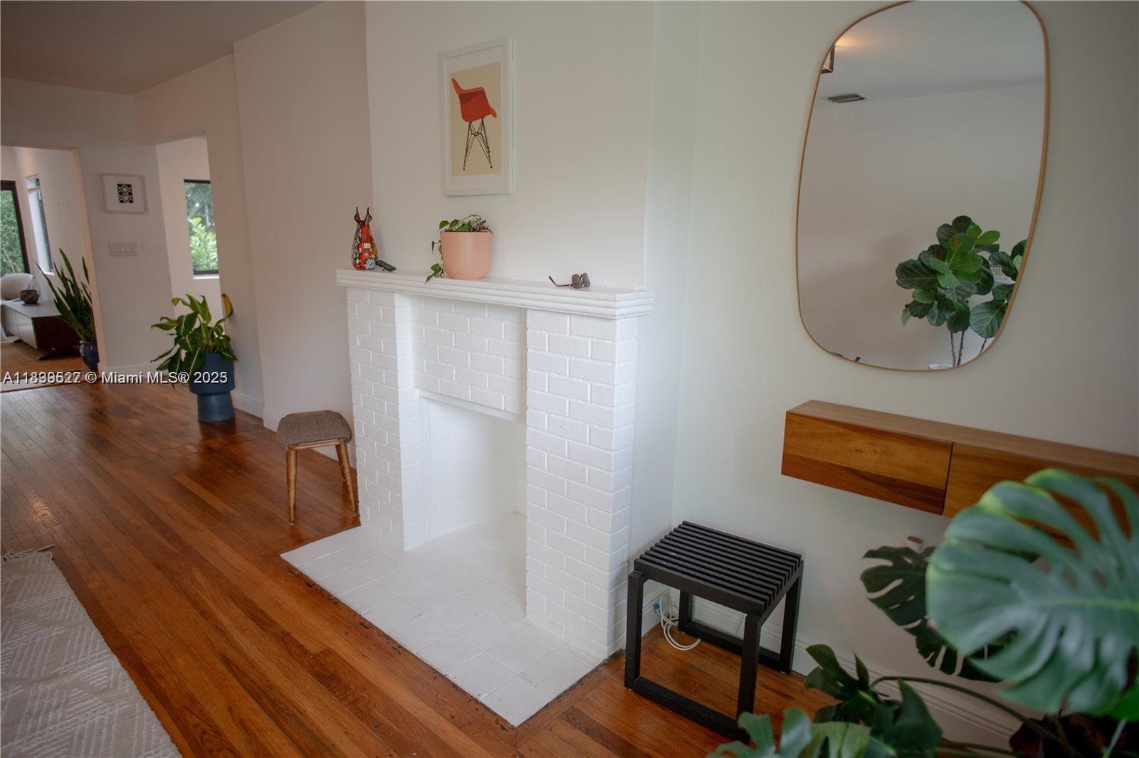 360 NE 87th St 360