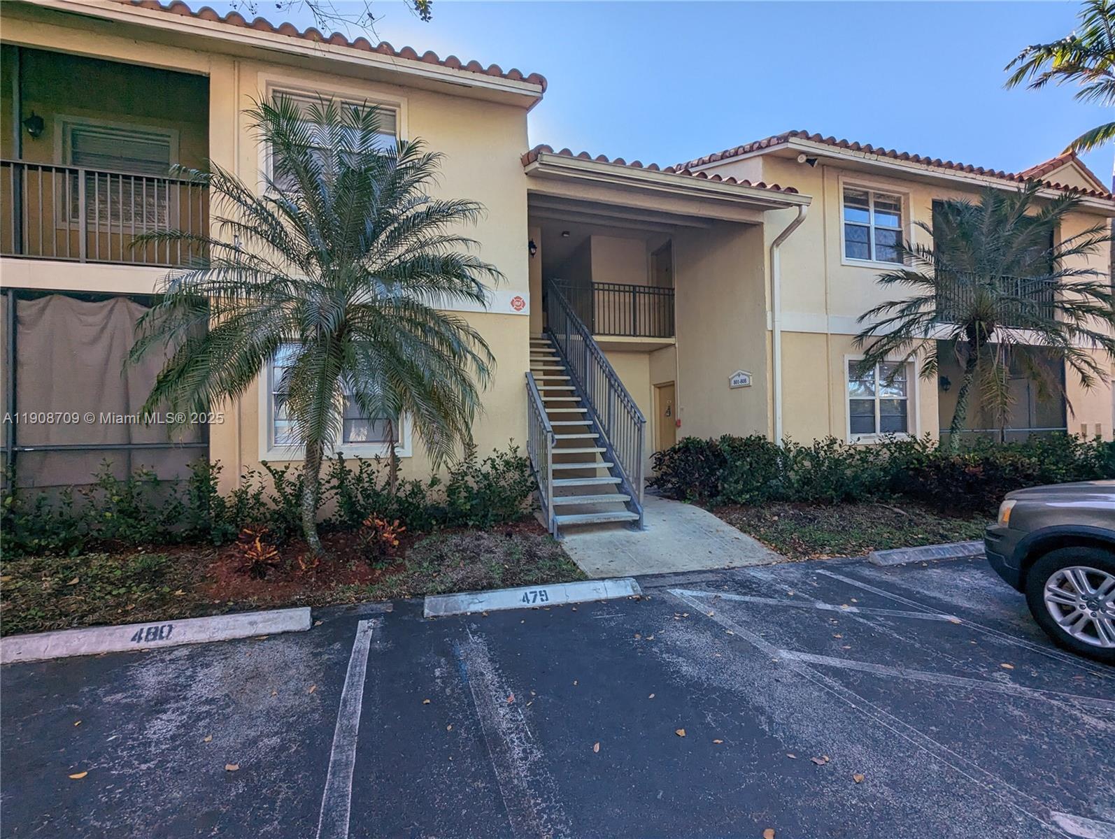 ROYAL POINCIANA CONDO - Residential Lease