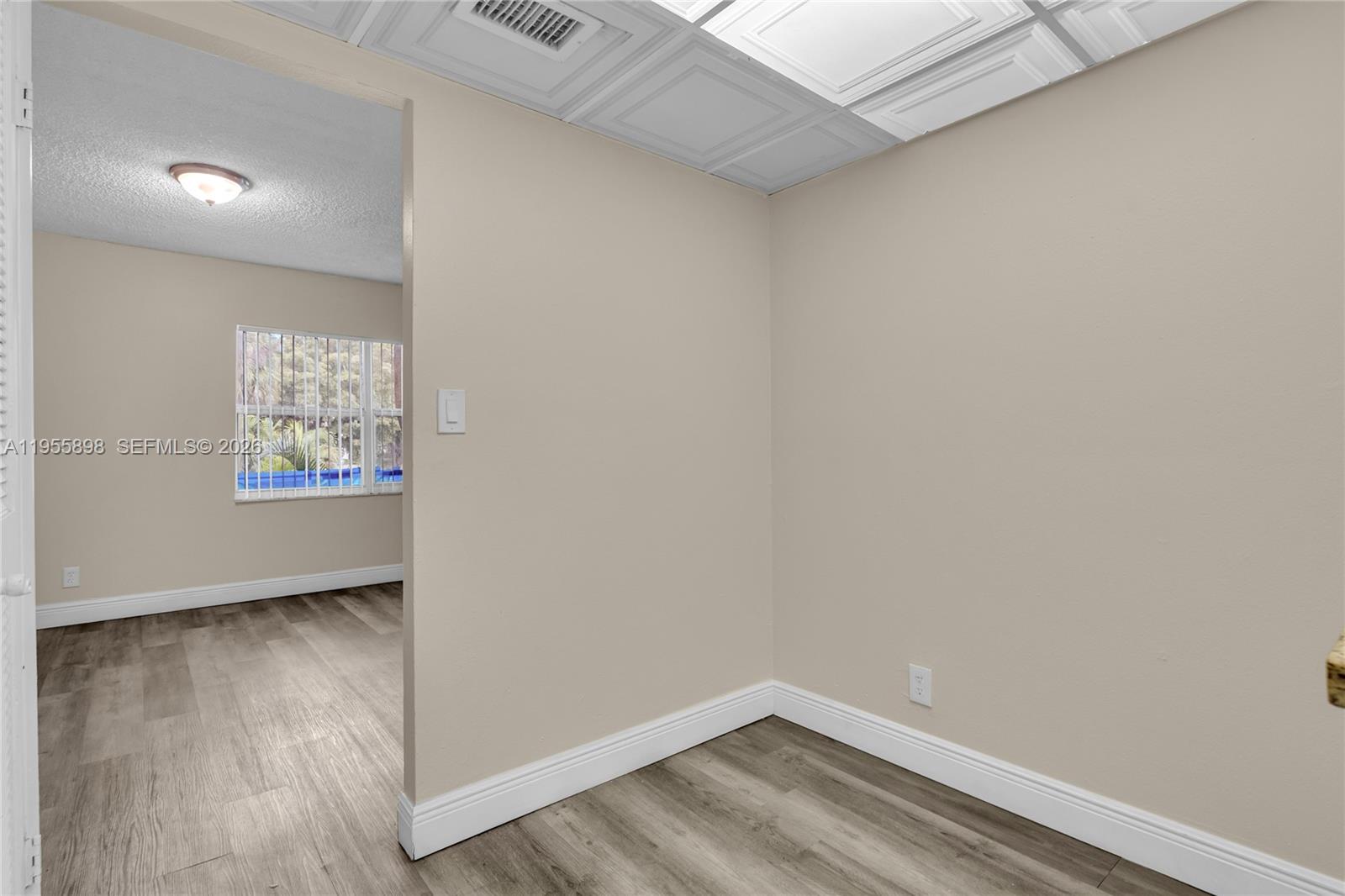 VENETIAN GARDENS AT COUNT - Residential