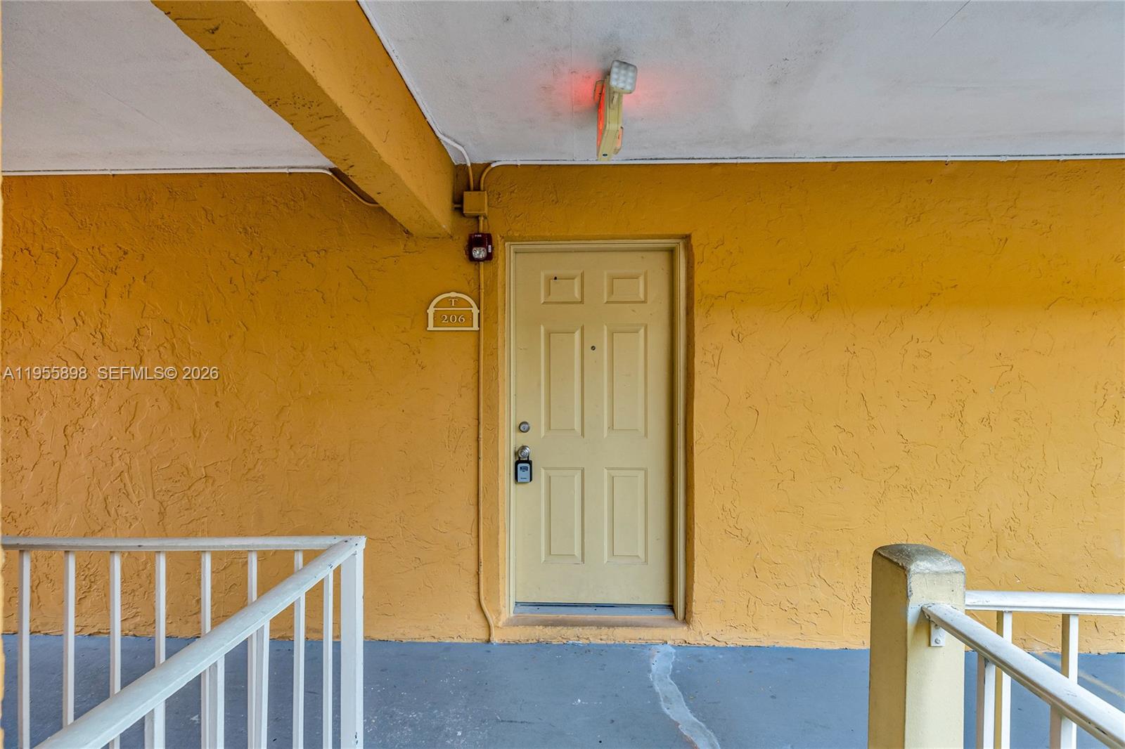 VENETIAN GARDENS AT COUNT - Residential