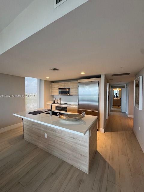 16385 Biscayne Blvd 921