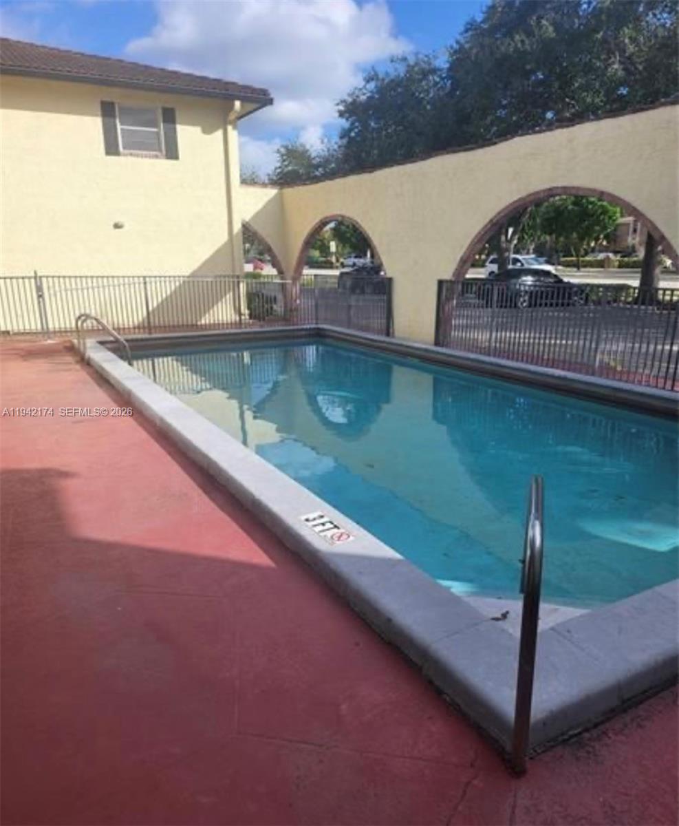 VILLA MADRID I CONDO - Residential