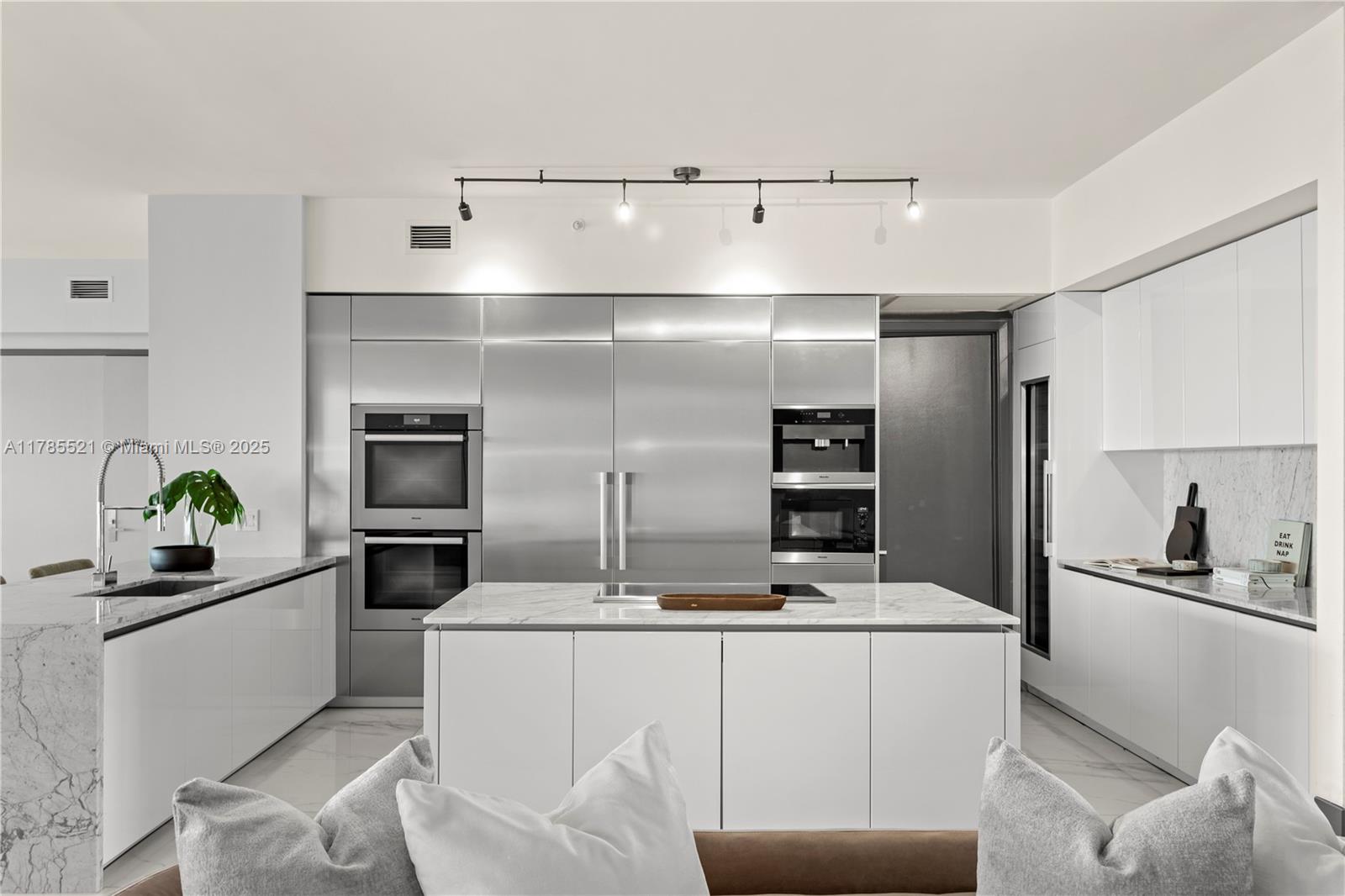 5000 Island Estates Dr 1208