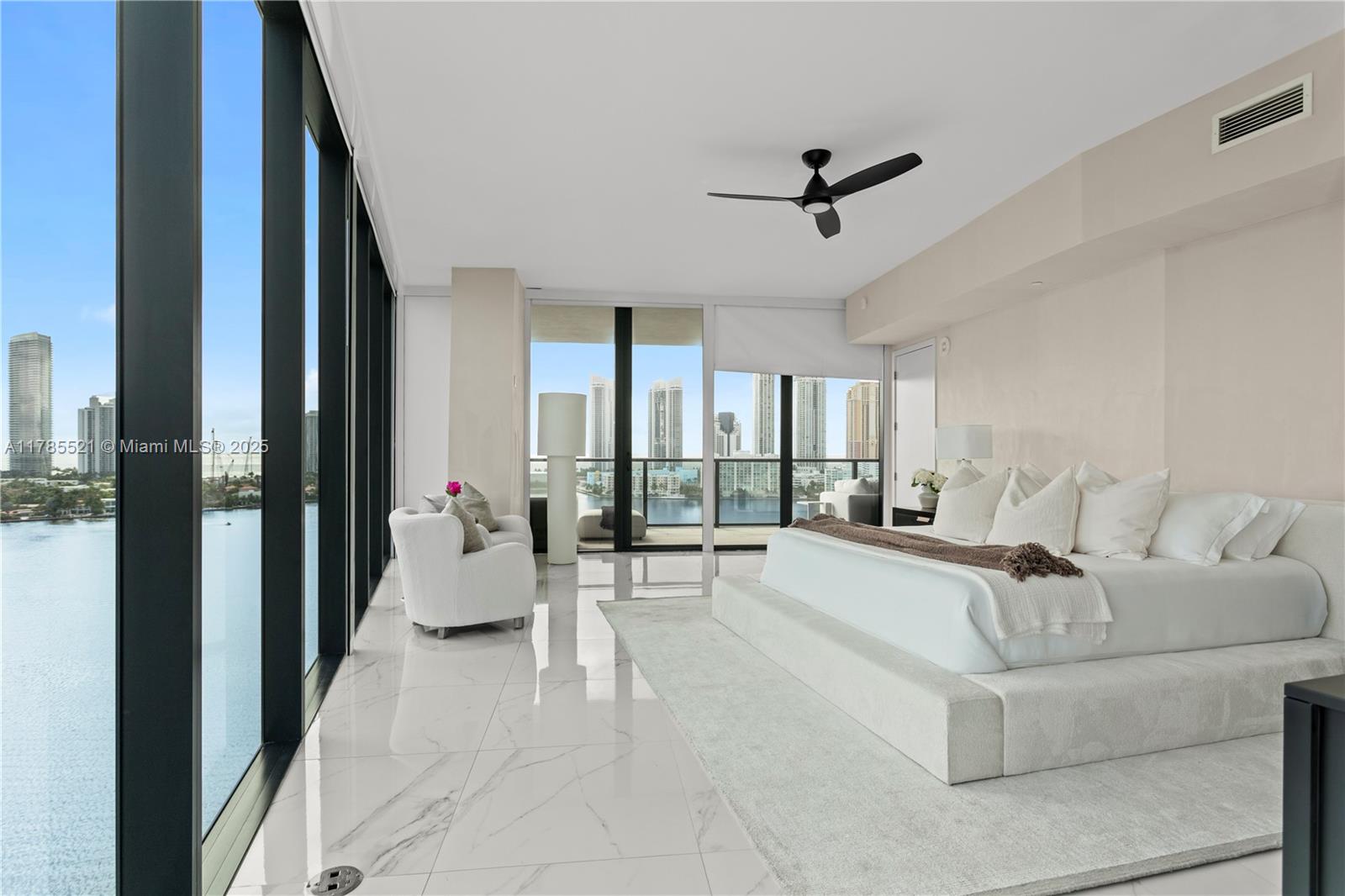 PRIVE CONDO - Residential