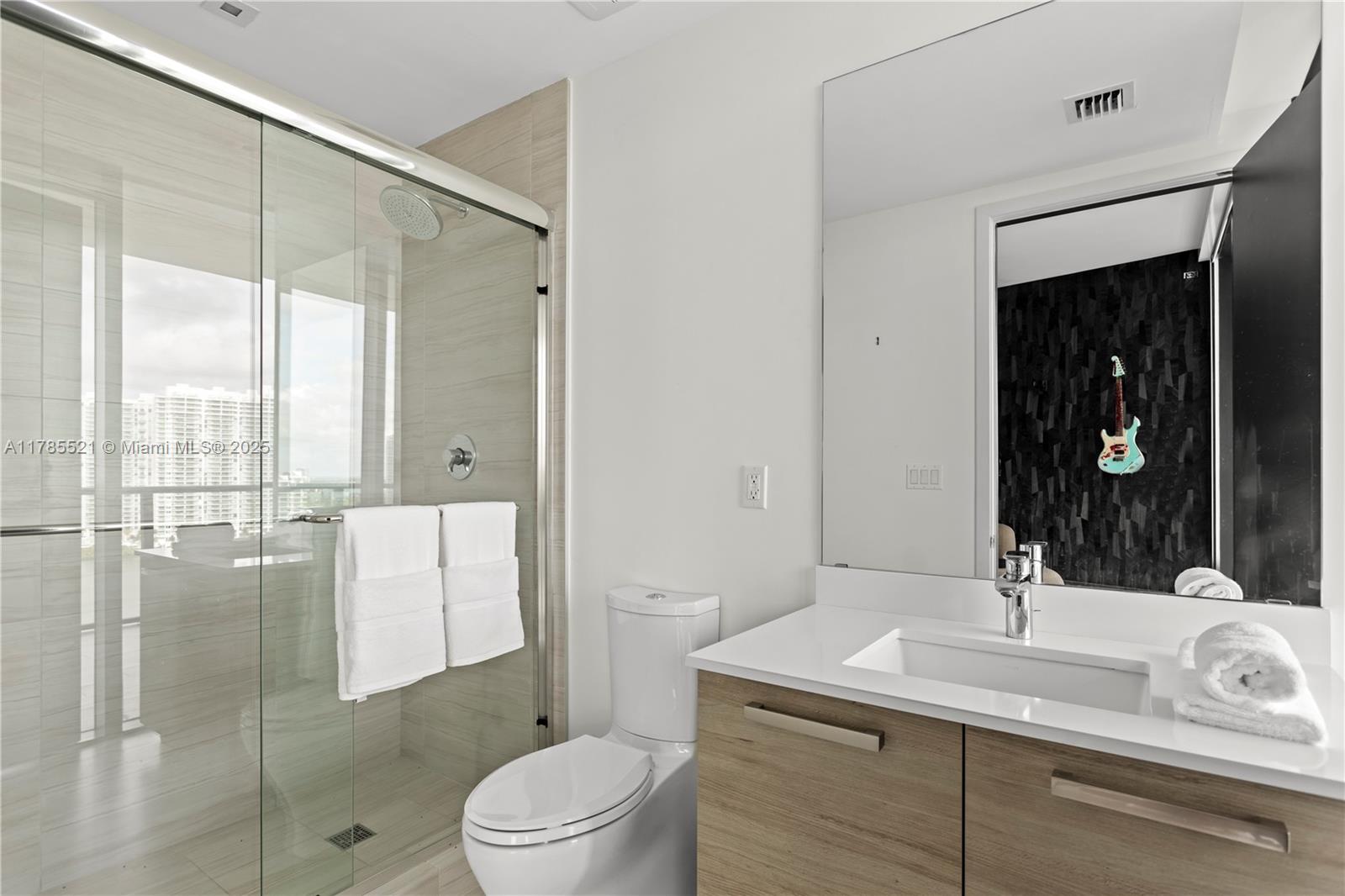 PRIVE CONDO - Residential