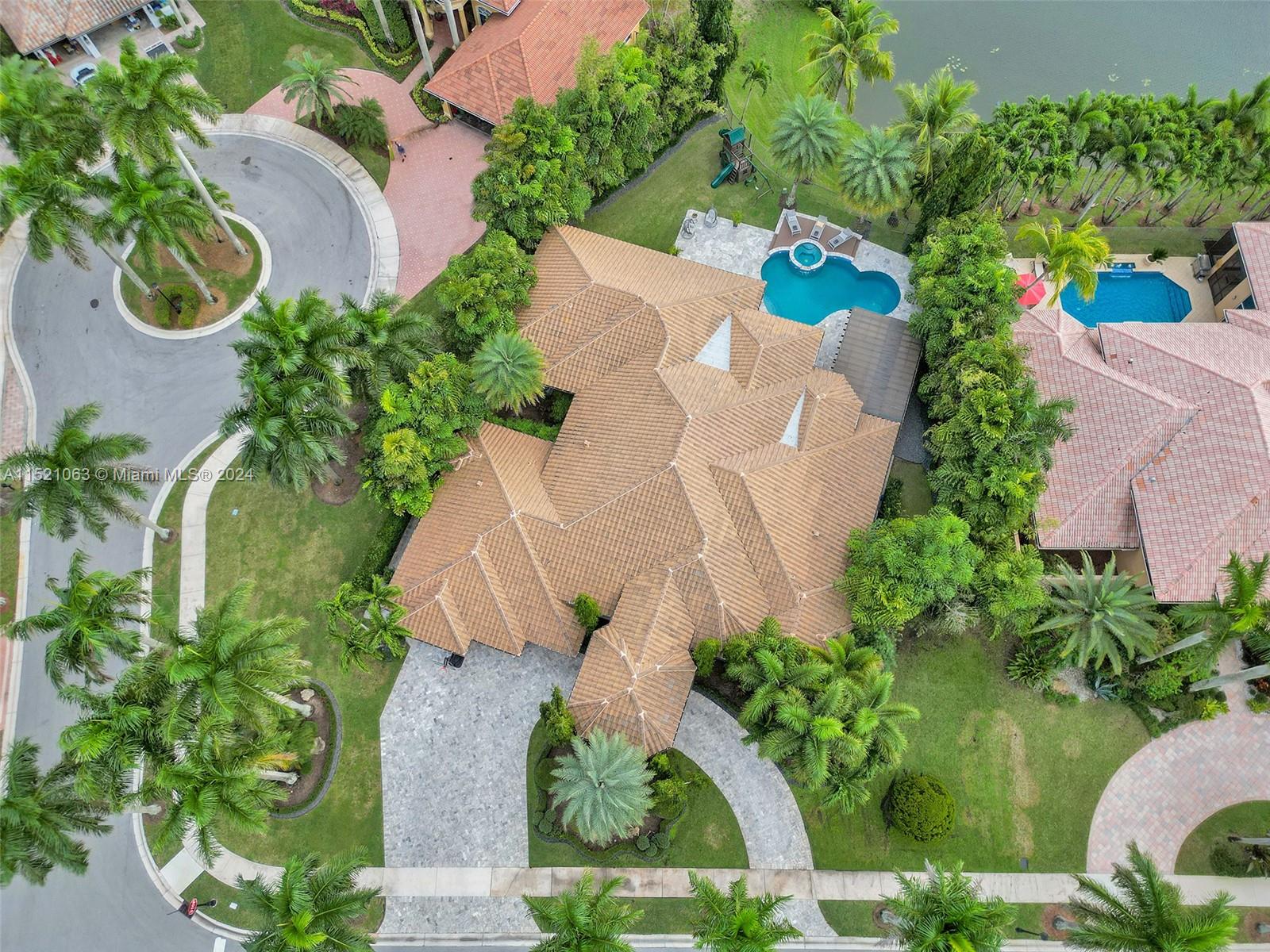 Weston Hills Country Club - Residential