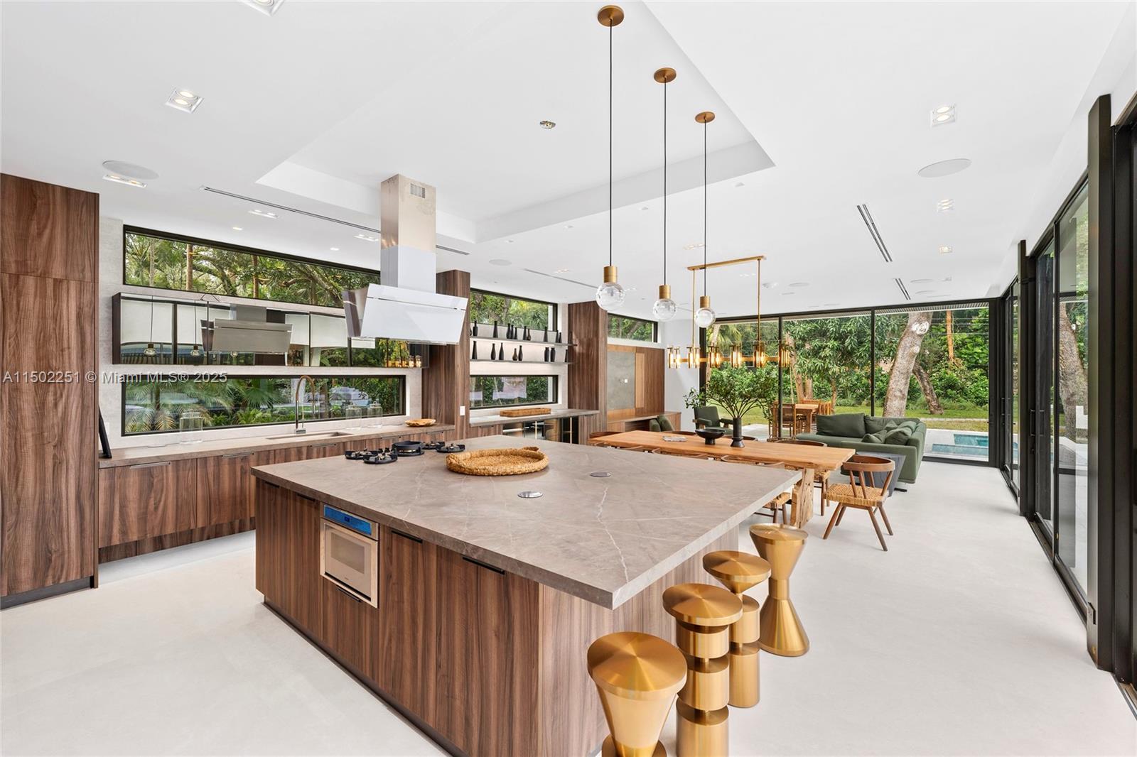 SNAPPER CREEK LAKES SUB - Residential