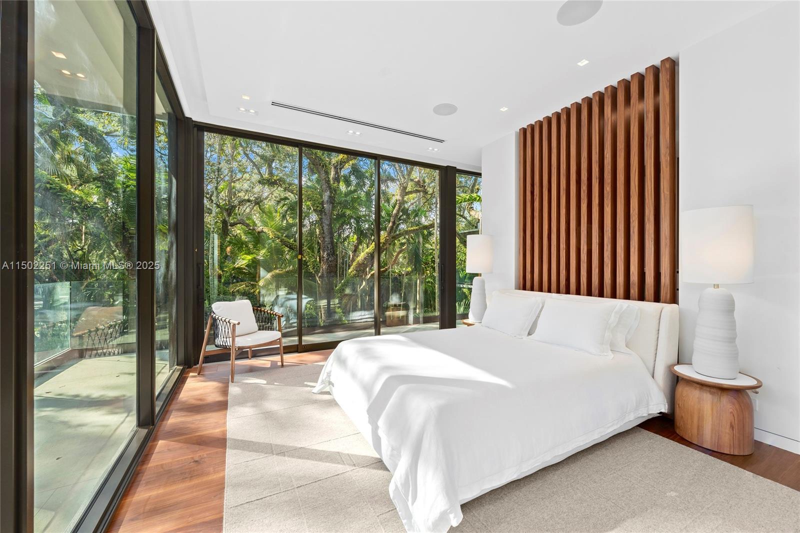 SNAPPER CREEK LAKES SUB - Residential