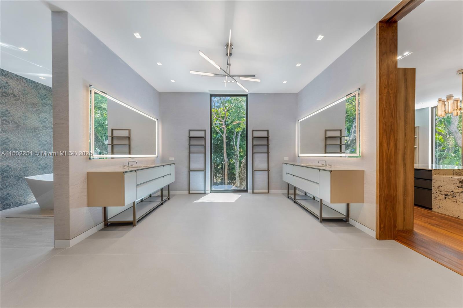 SNAPPER CREEK LAKES SUB - Residential